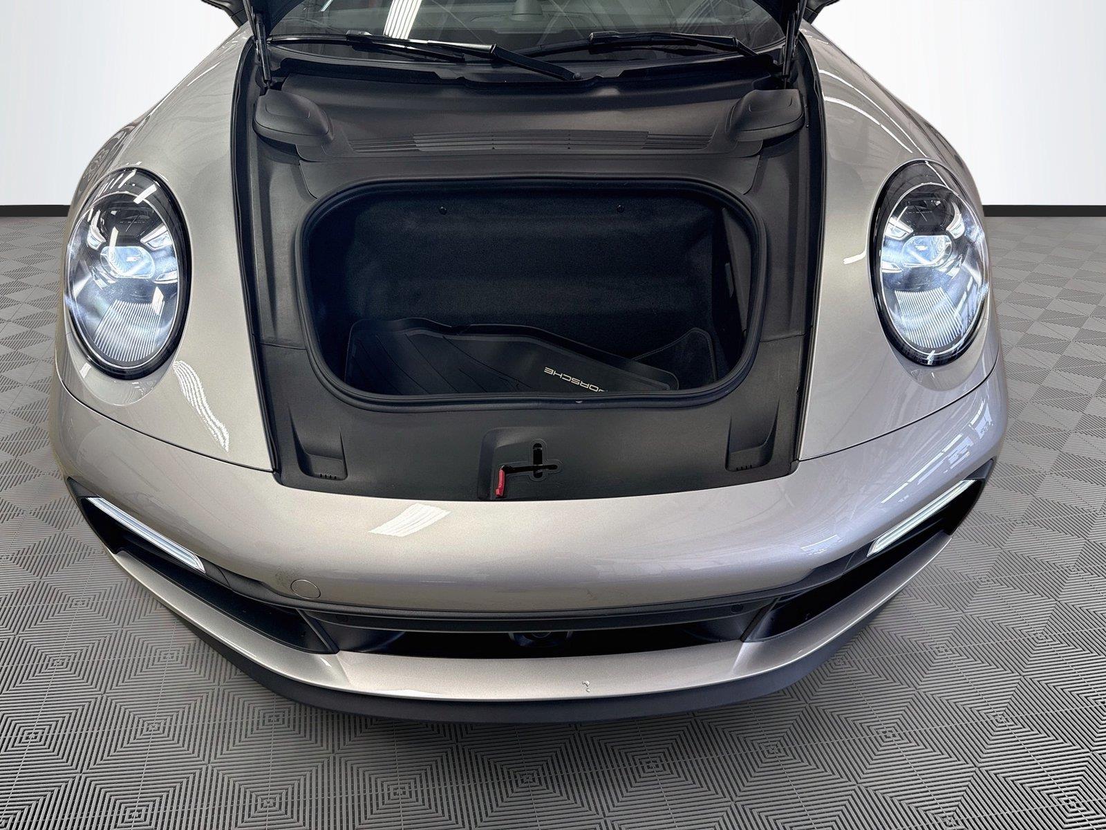2020 PORSCHE 911