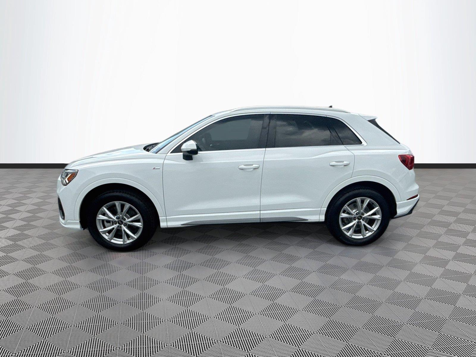 2024 Audi Q3 S line Premium