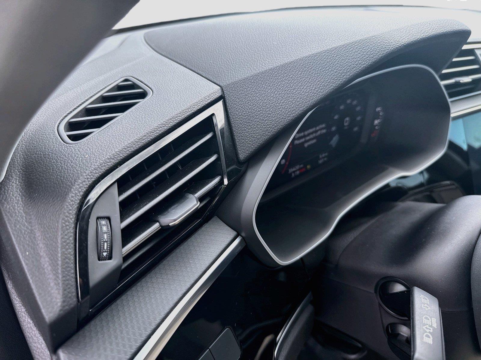 2024 Audi Q3 S line Premium