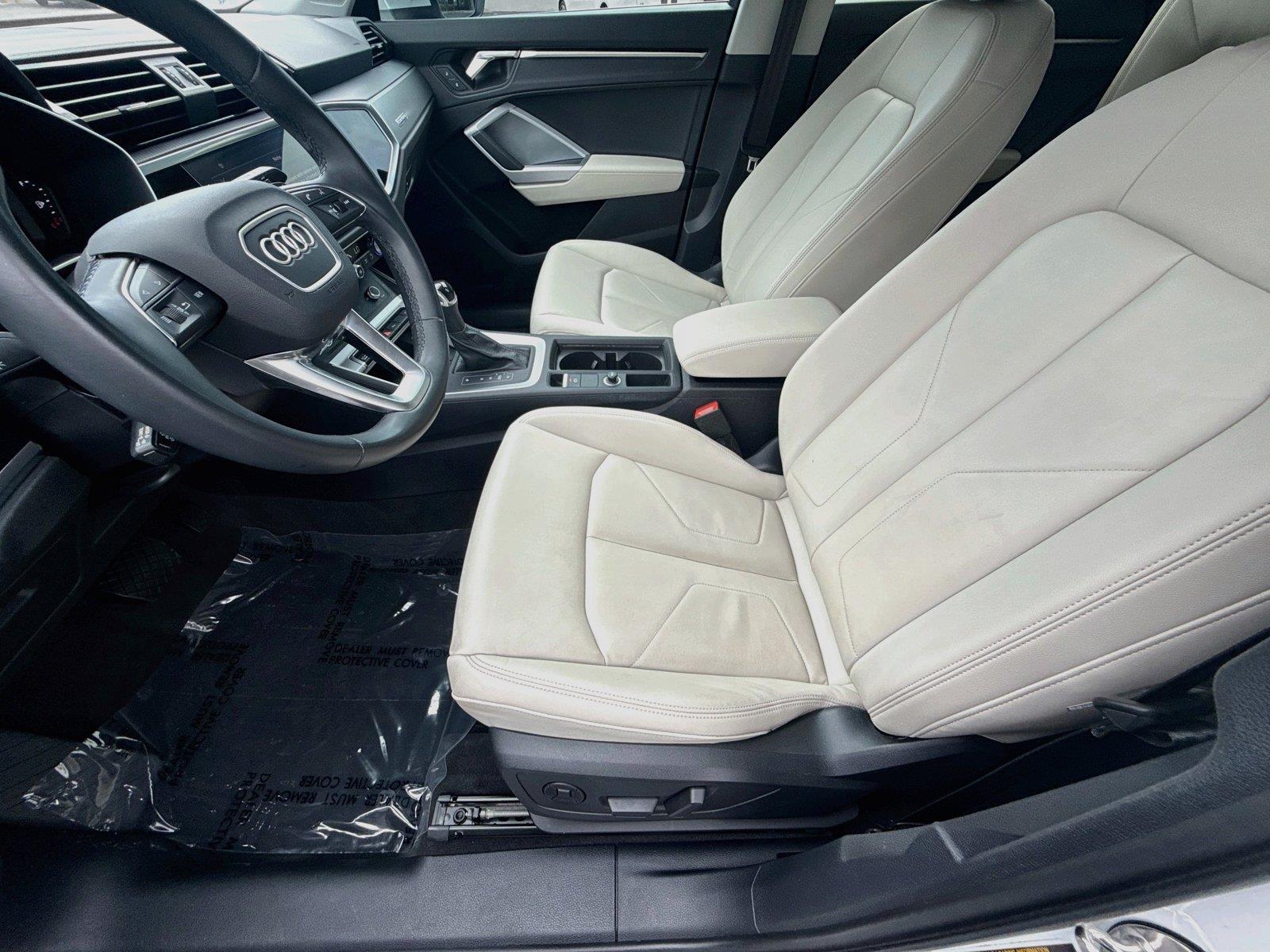 2024 Audi Q3 S line Premium