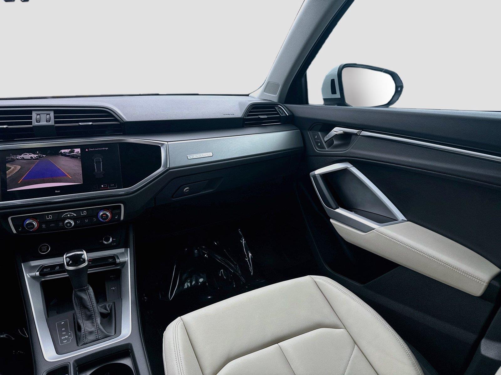 2024 Audi Q3 S line Premium