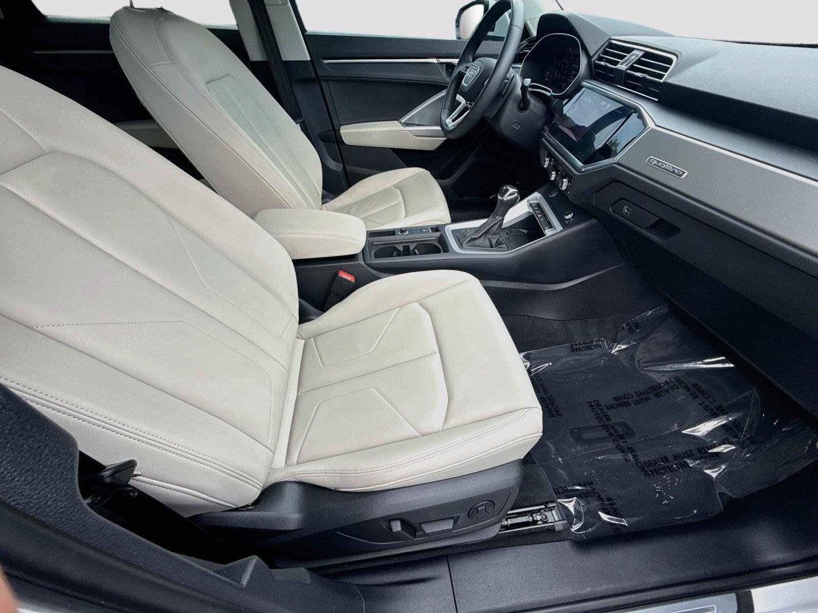 2024 Audi Q3 S line Premium