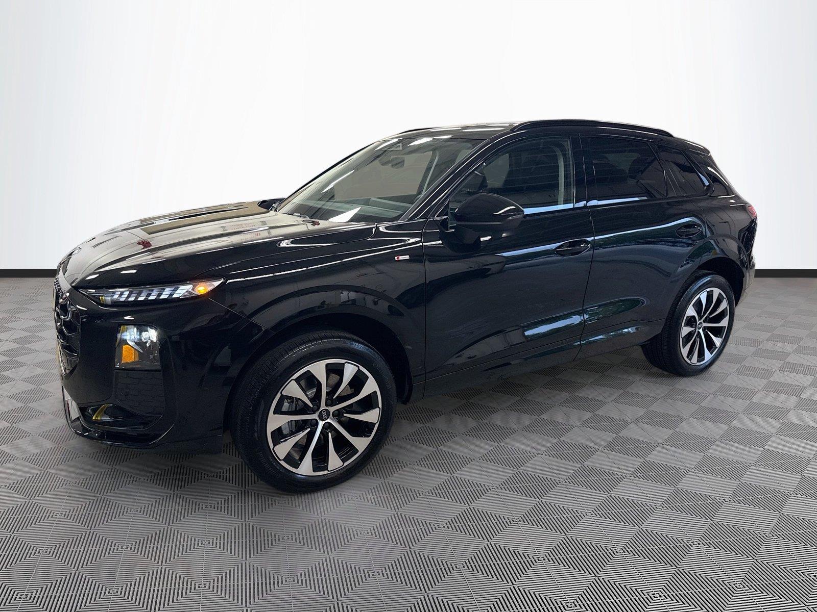 2026 AUDI Q3 S-LINE