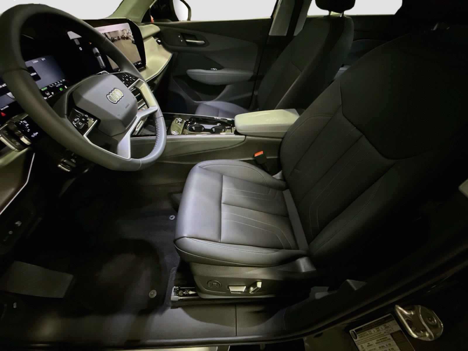2026 AUDI Q3 S-LINE