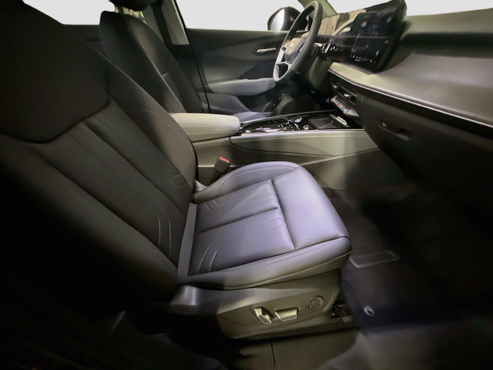 2026 AUDI Q3 S-LINE
