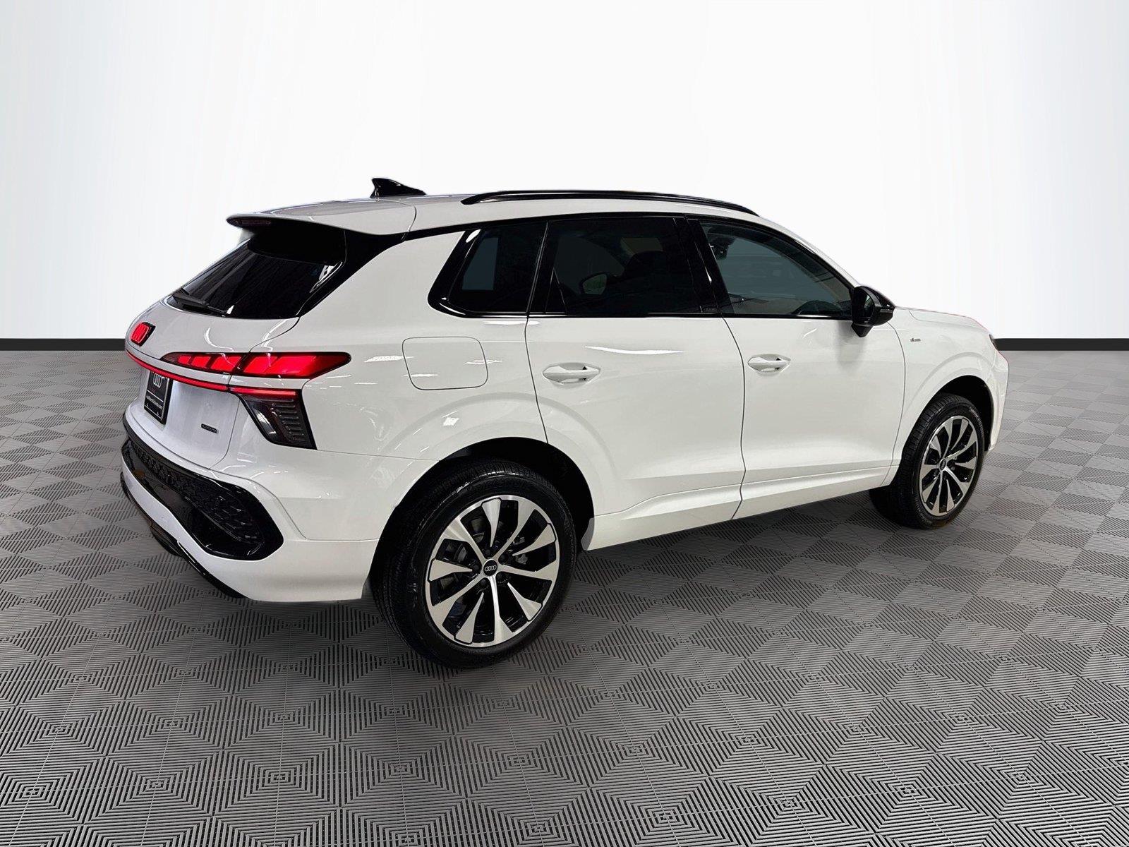 2026 Audi Q3 S line