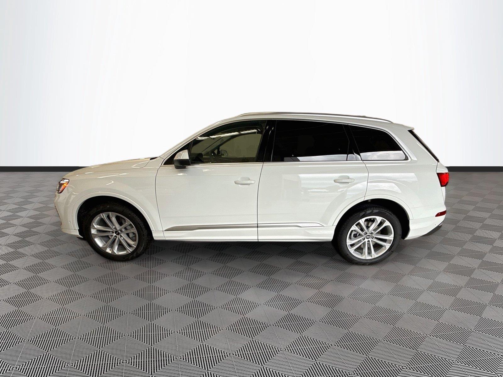 2026 Audi Q7 Premium Plus