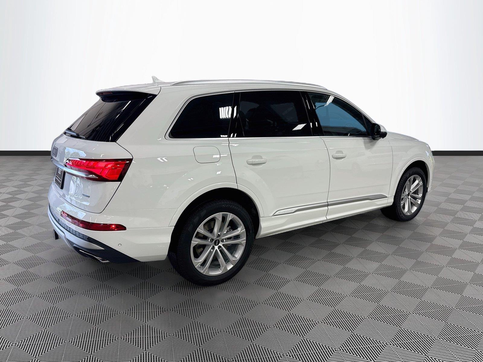 2026 Audi Q7 Premium Plus