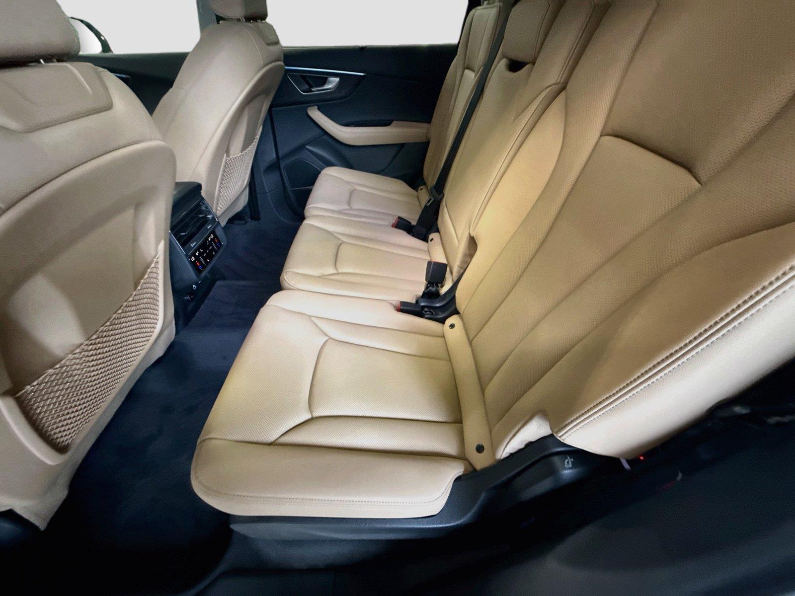 2026 Audi Q7 Premium Plus