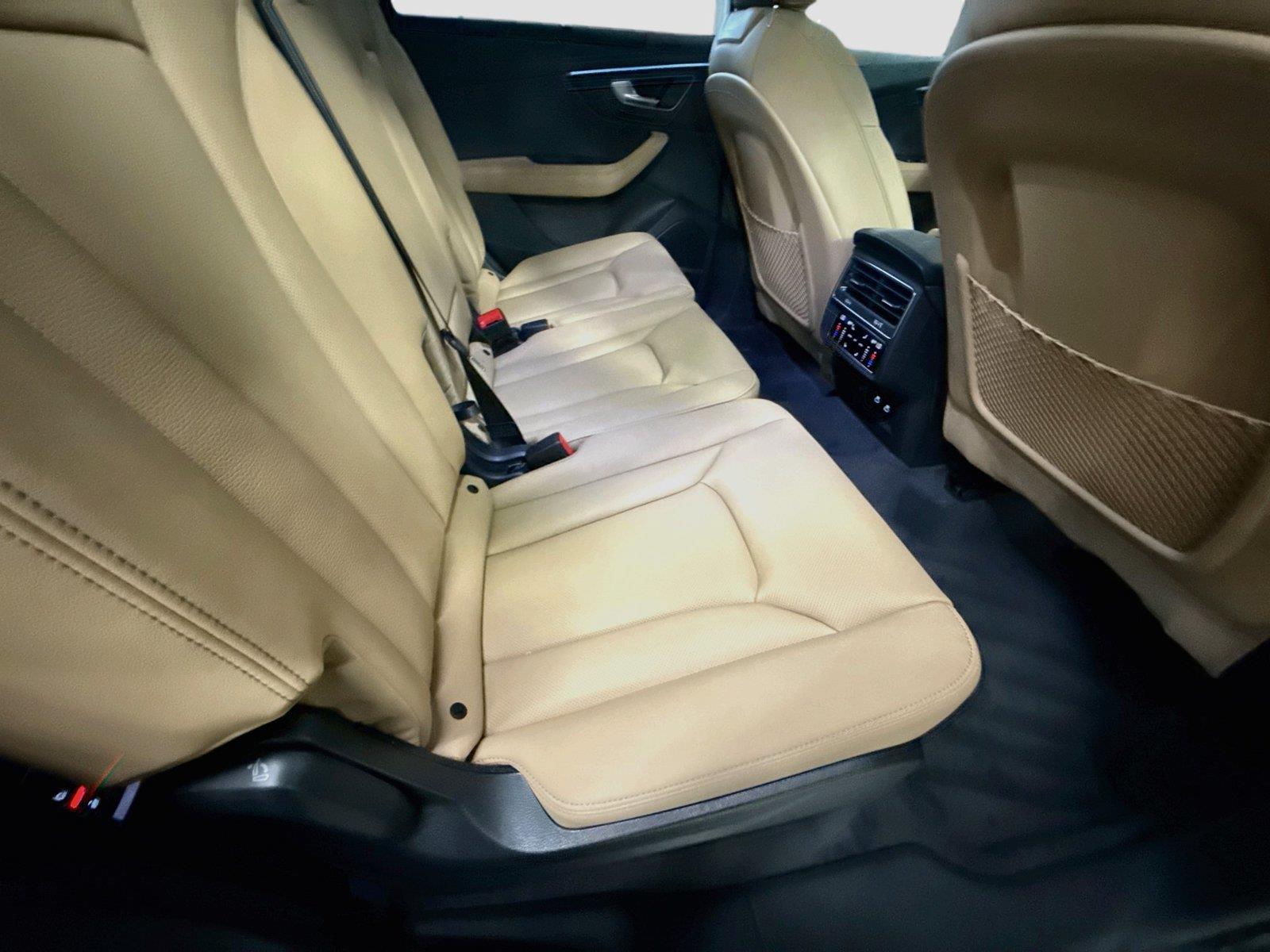 2026 Audi Q7 Premium Plus