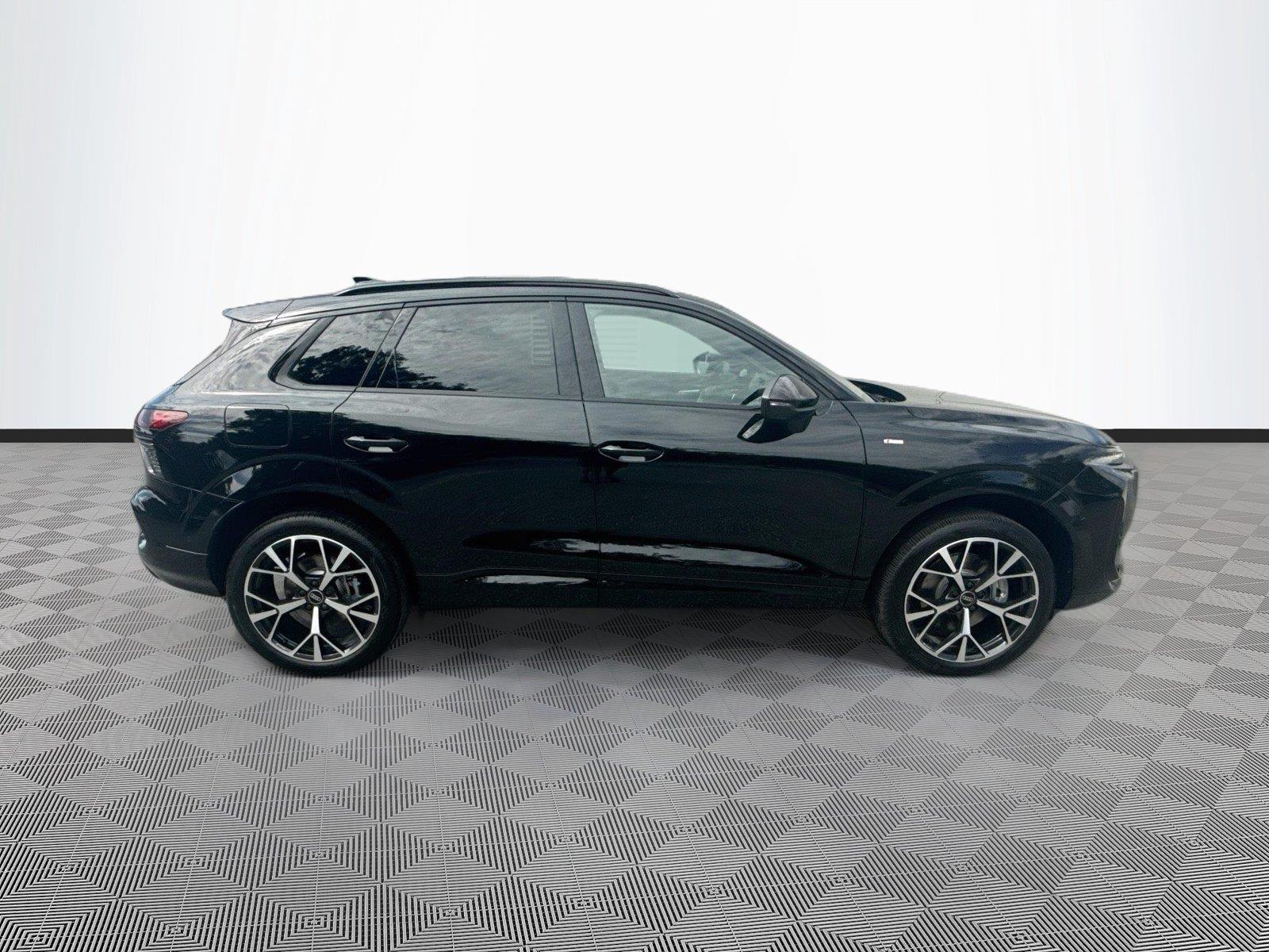 2026 Audi Q3 S line