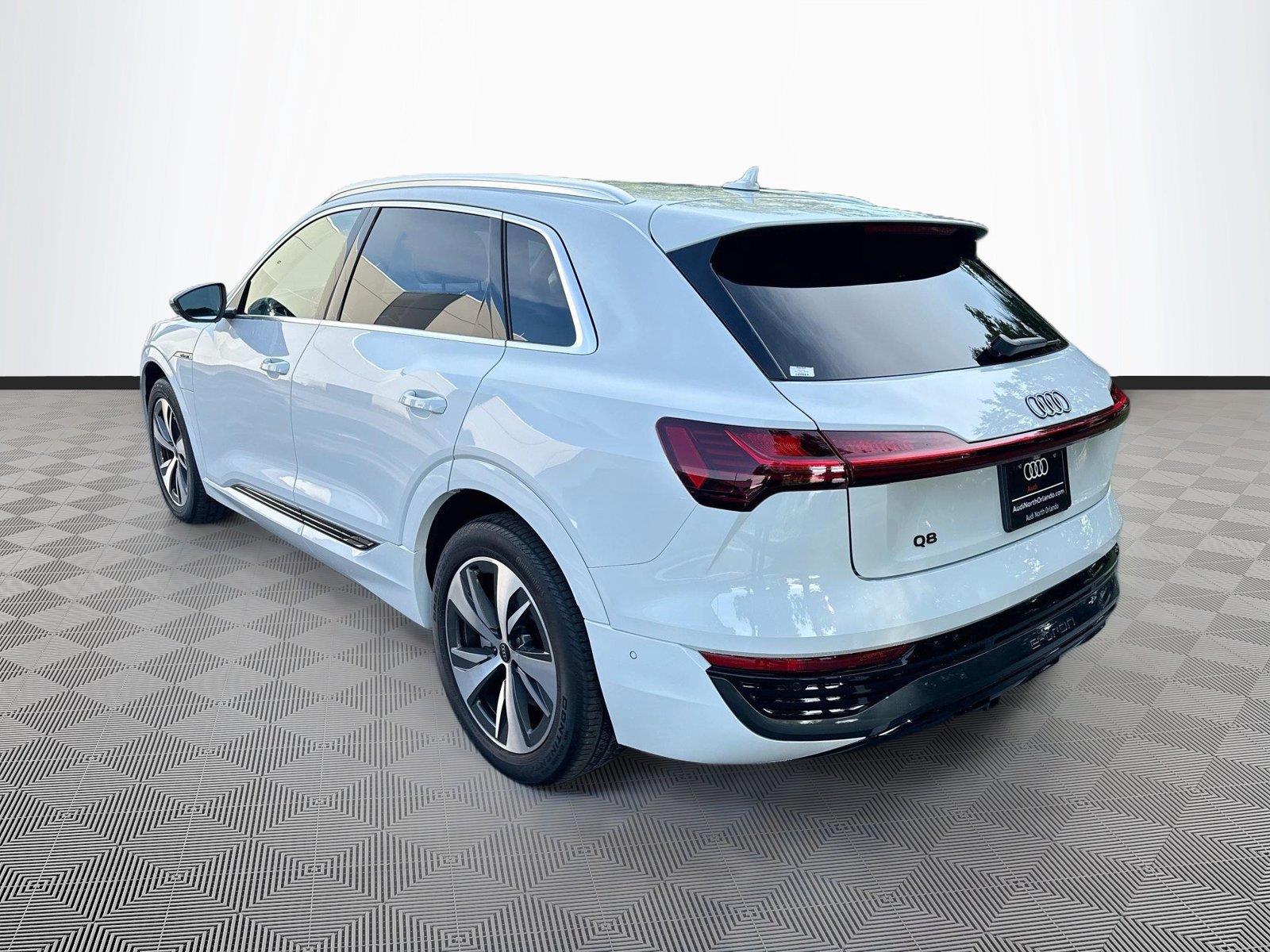 2024 Audi Q8 e-tron Premium Plus