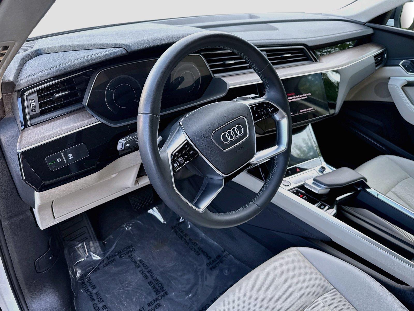 2024 Audi Q8 e-tron Premium Plus