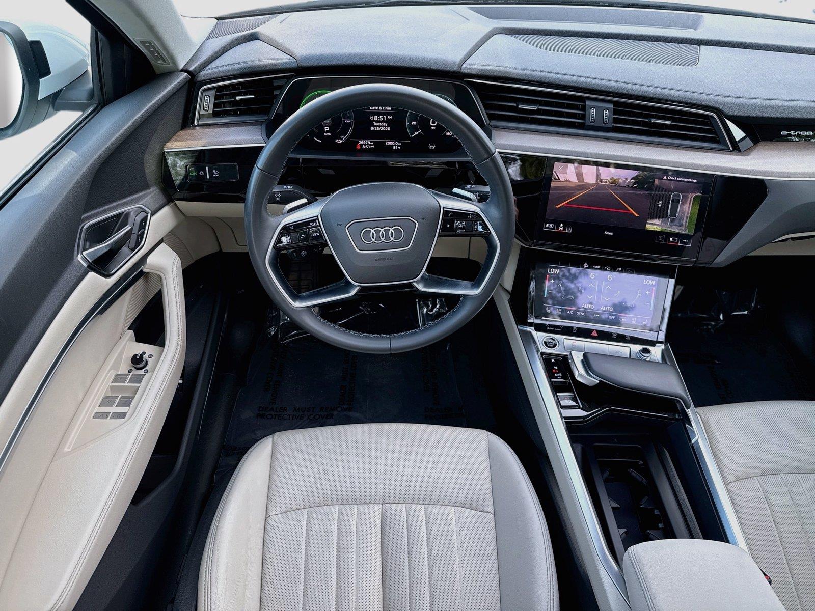 2024 Audi Q8 e-tron Premium Plus