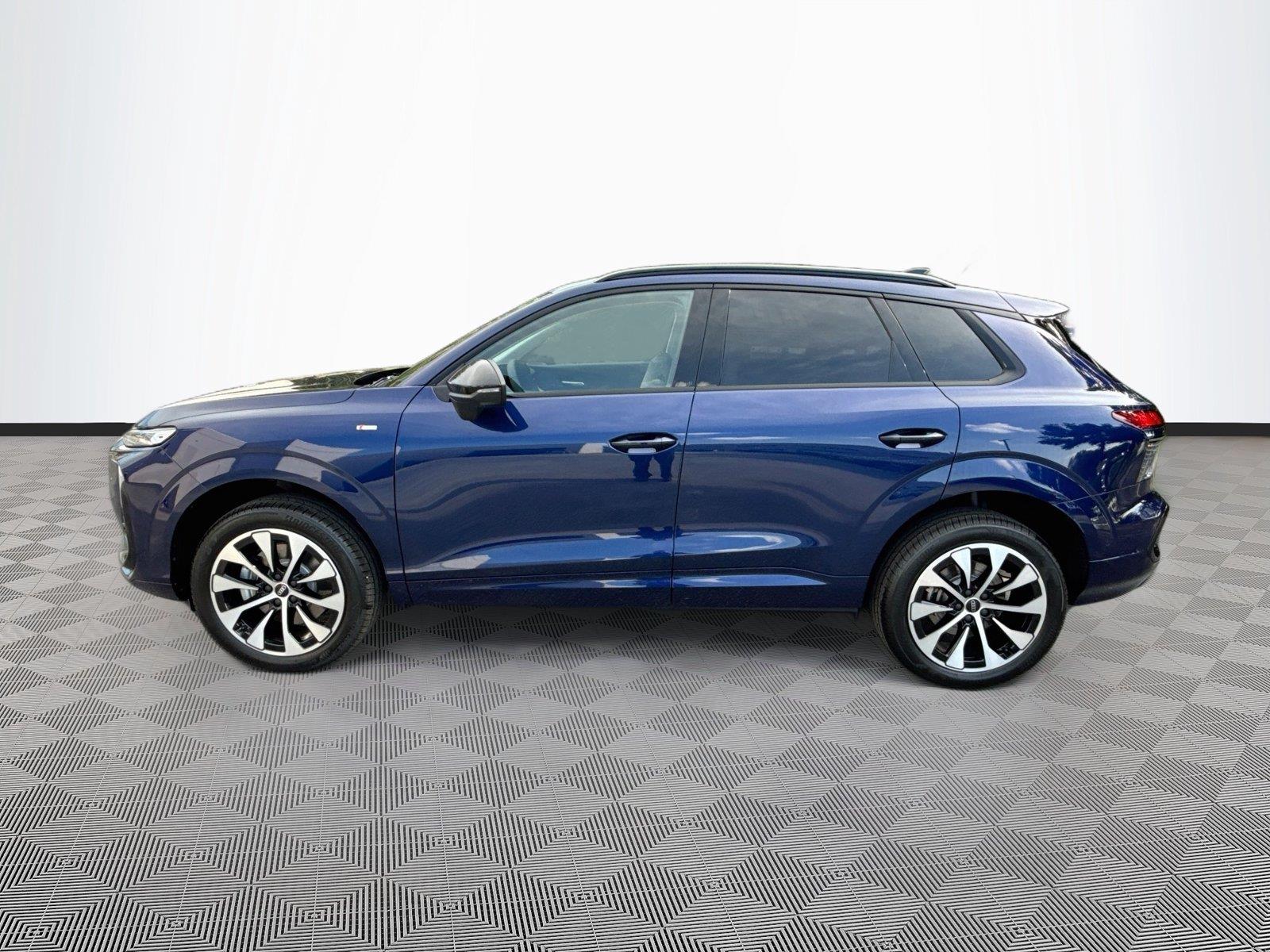 2026 Audi Q3 S line