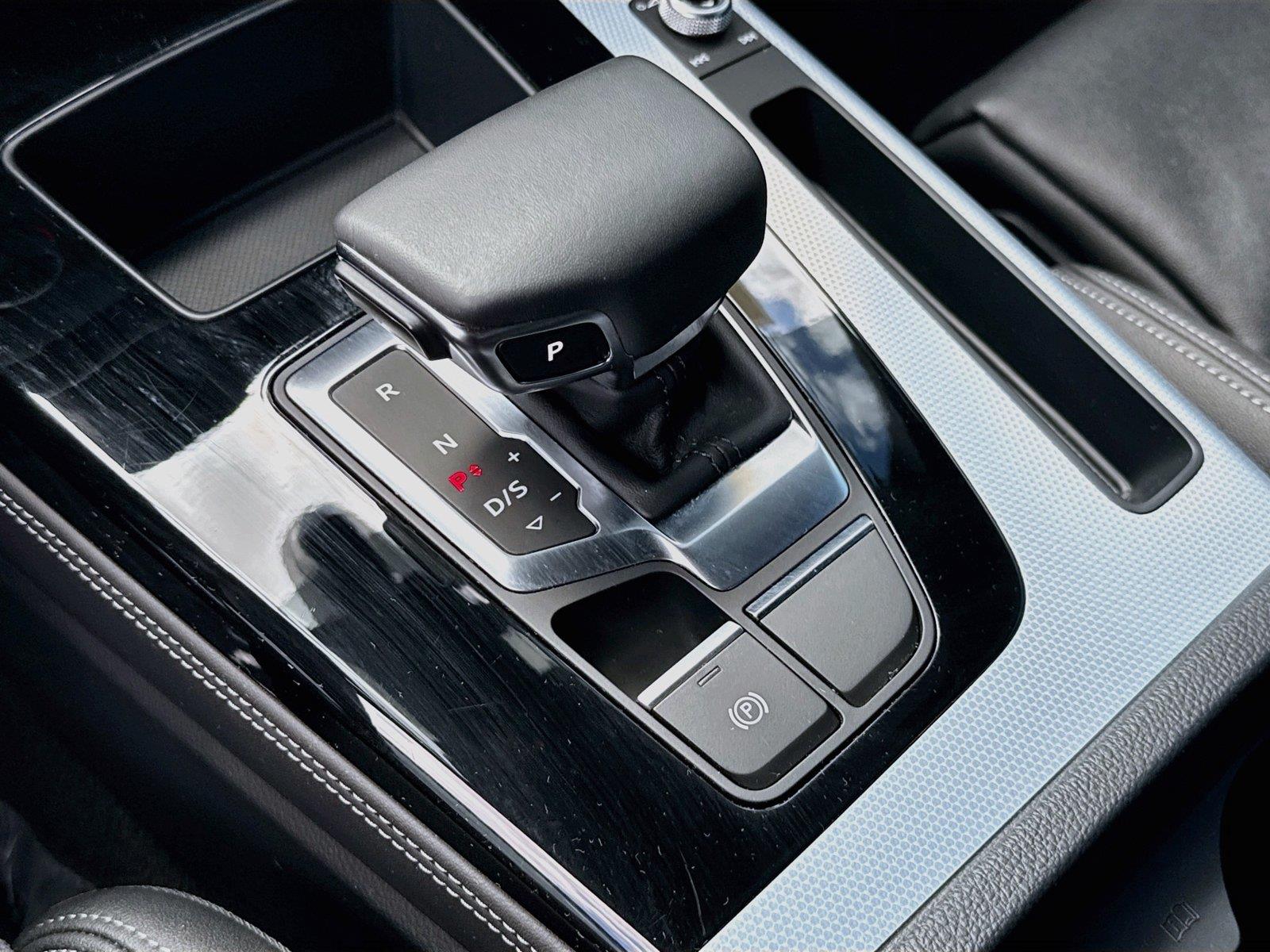 2024 Audi Q5 S line Premium Plus