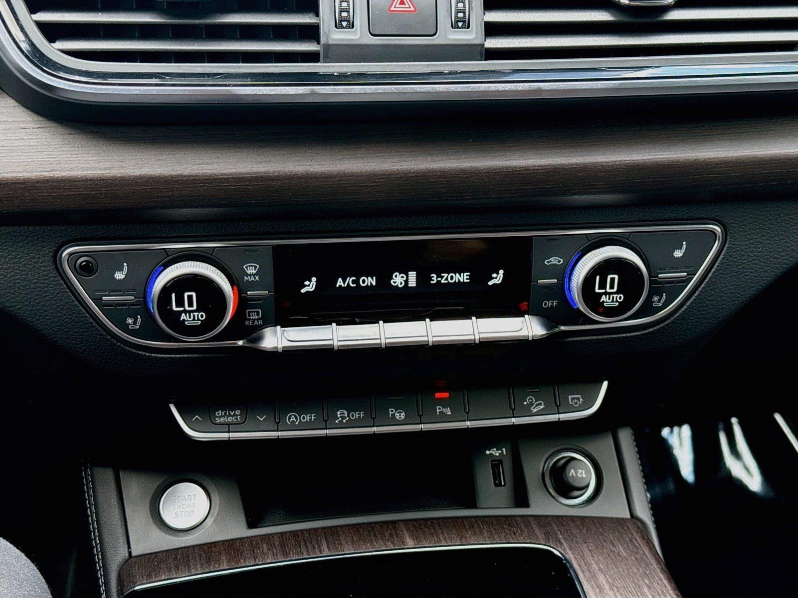 2023 Audi Q5 S line Prestige