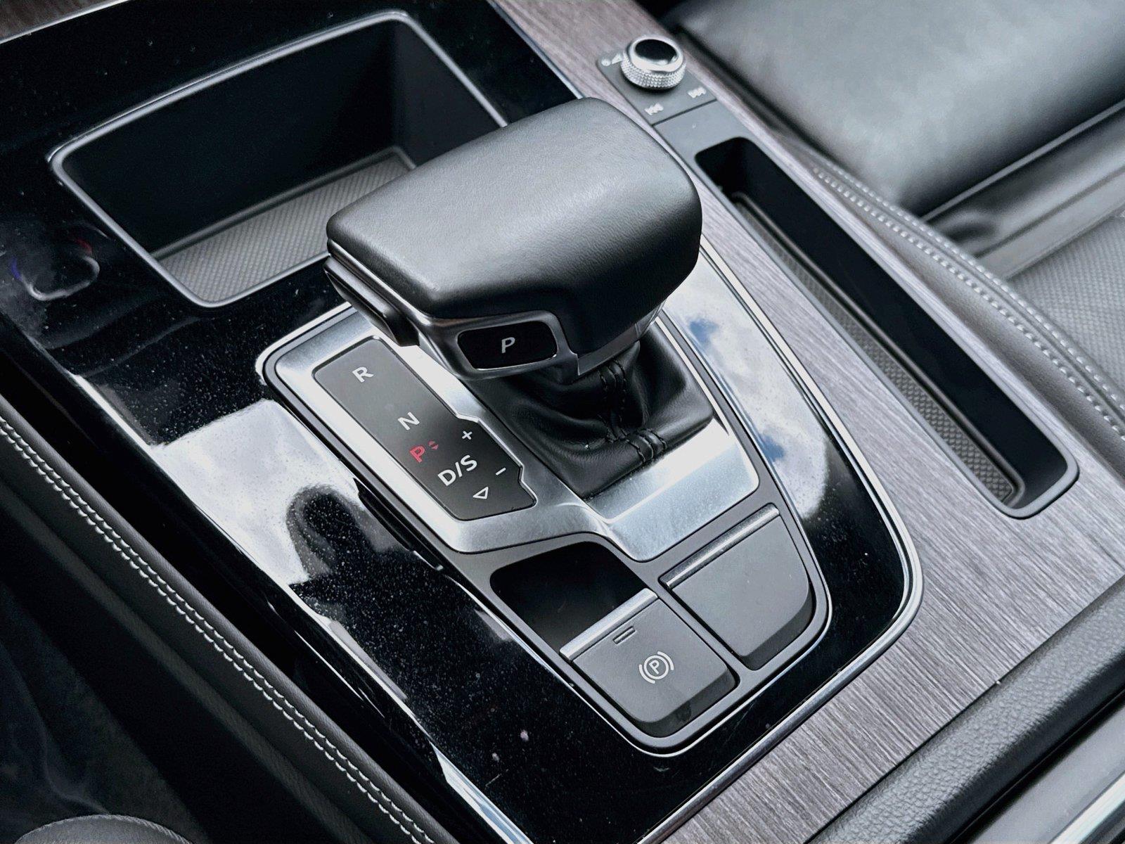 2023 Audi Q5 S line Prestige