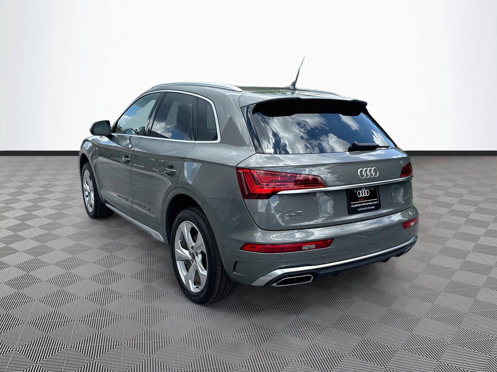 2023 Audi Q5 S line Prestige