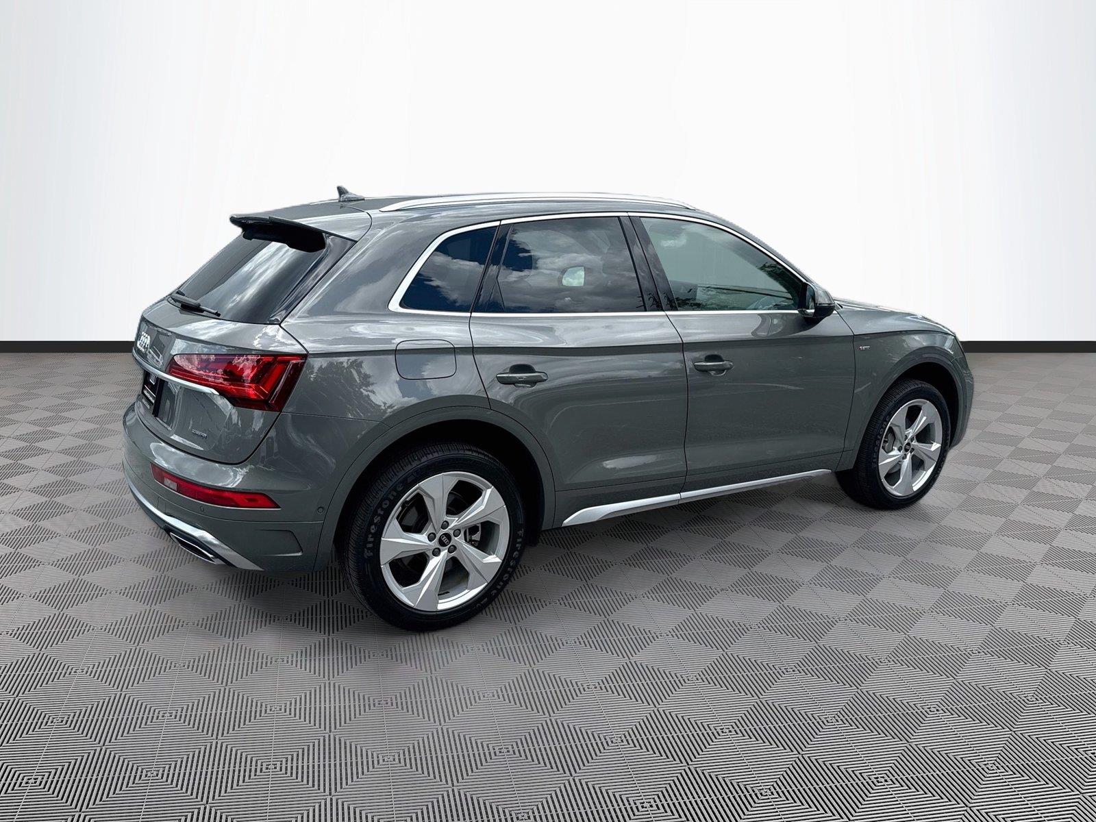 2023 Audi Q5 S line Prestige