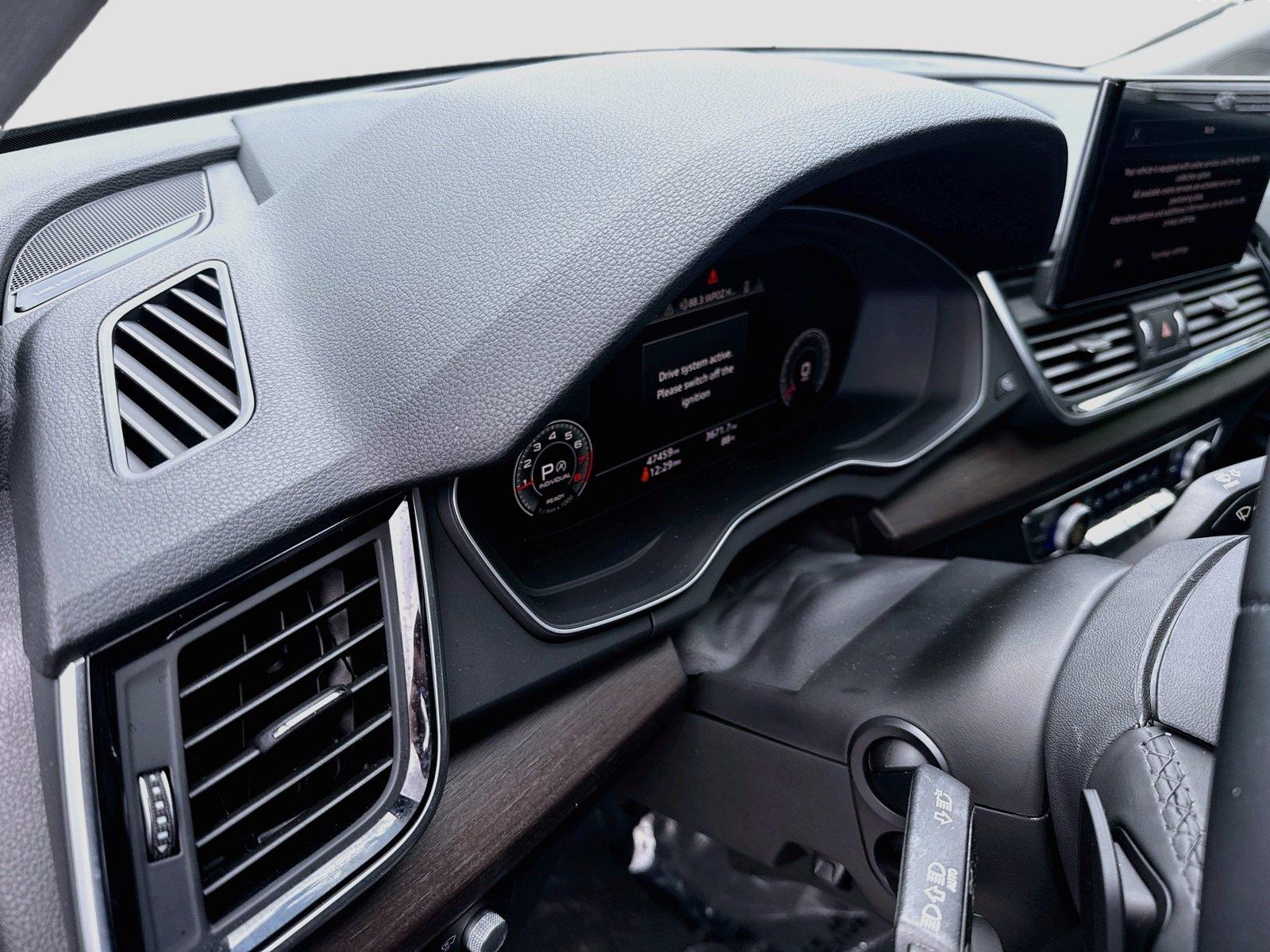 2023 Audi Q5 S line Prestige