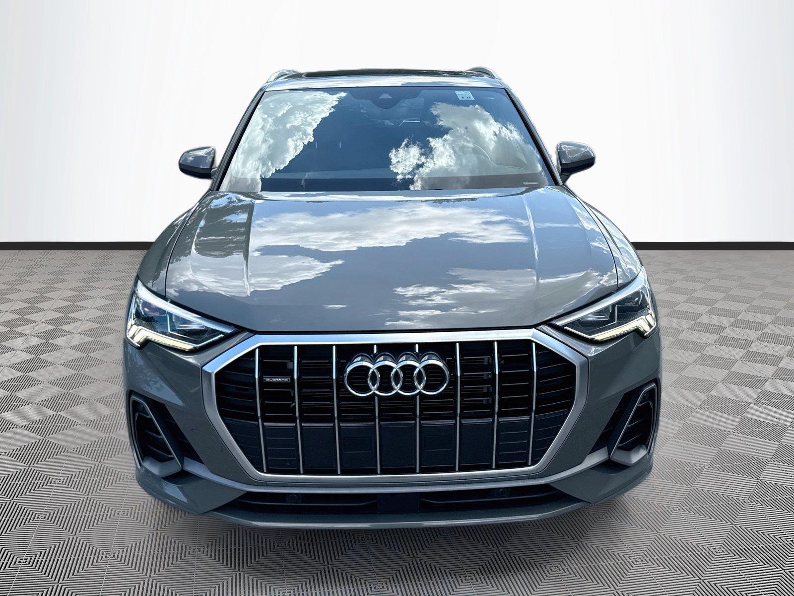2023 Audi Q3 S line Premium