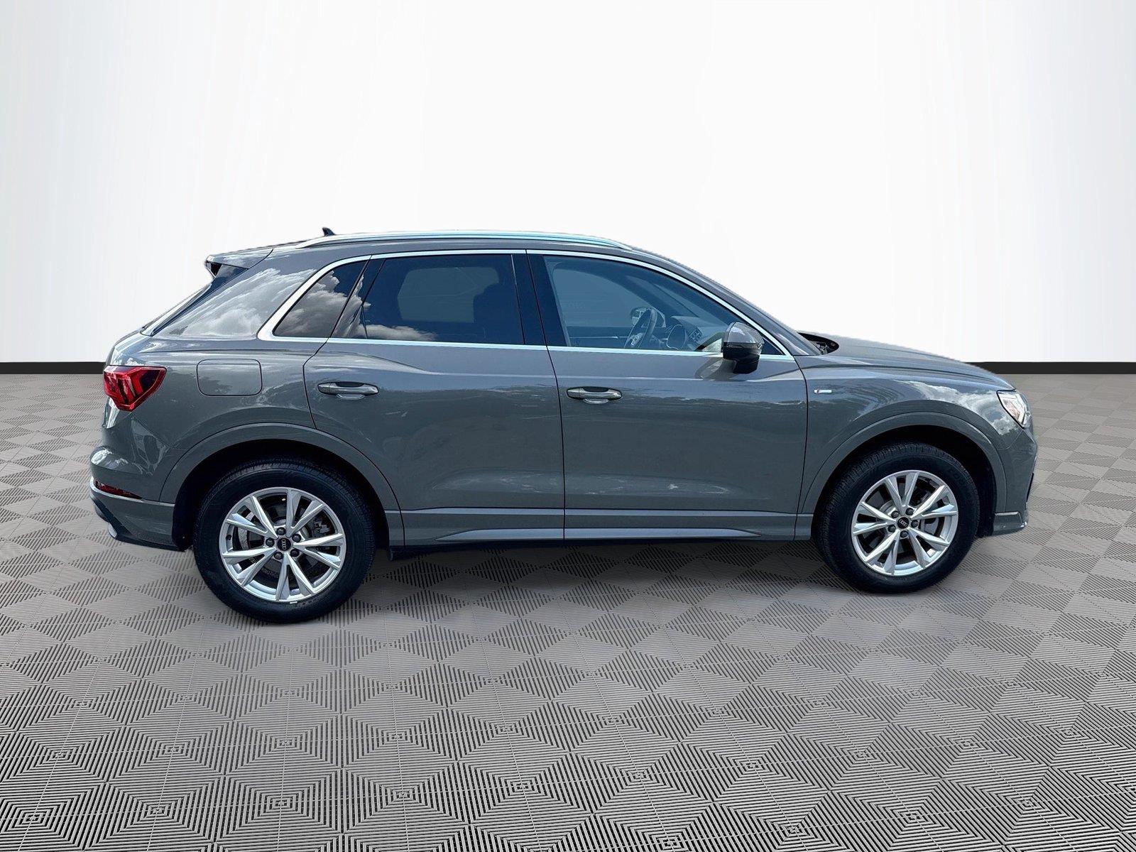 2023 Audi Q3 S line Premium