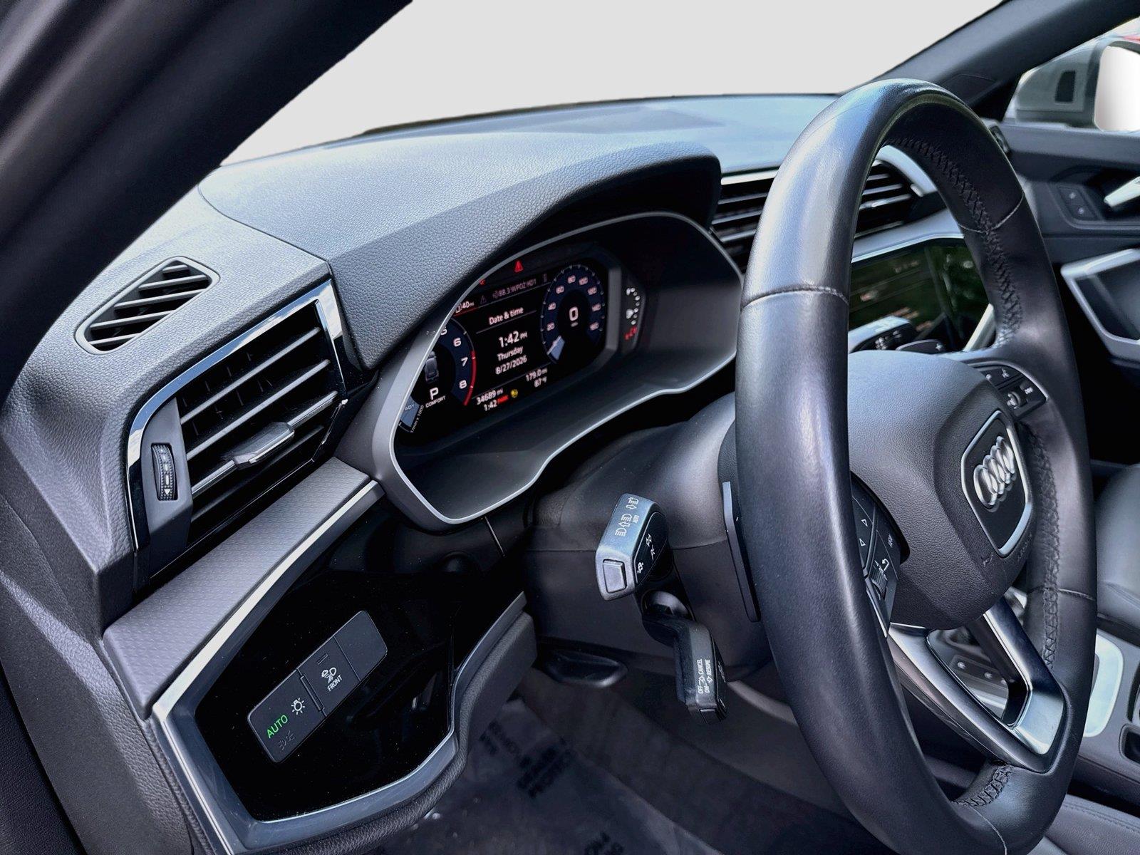 2023 Audi Q3 S line Premium