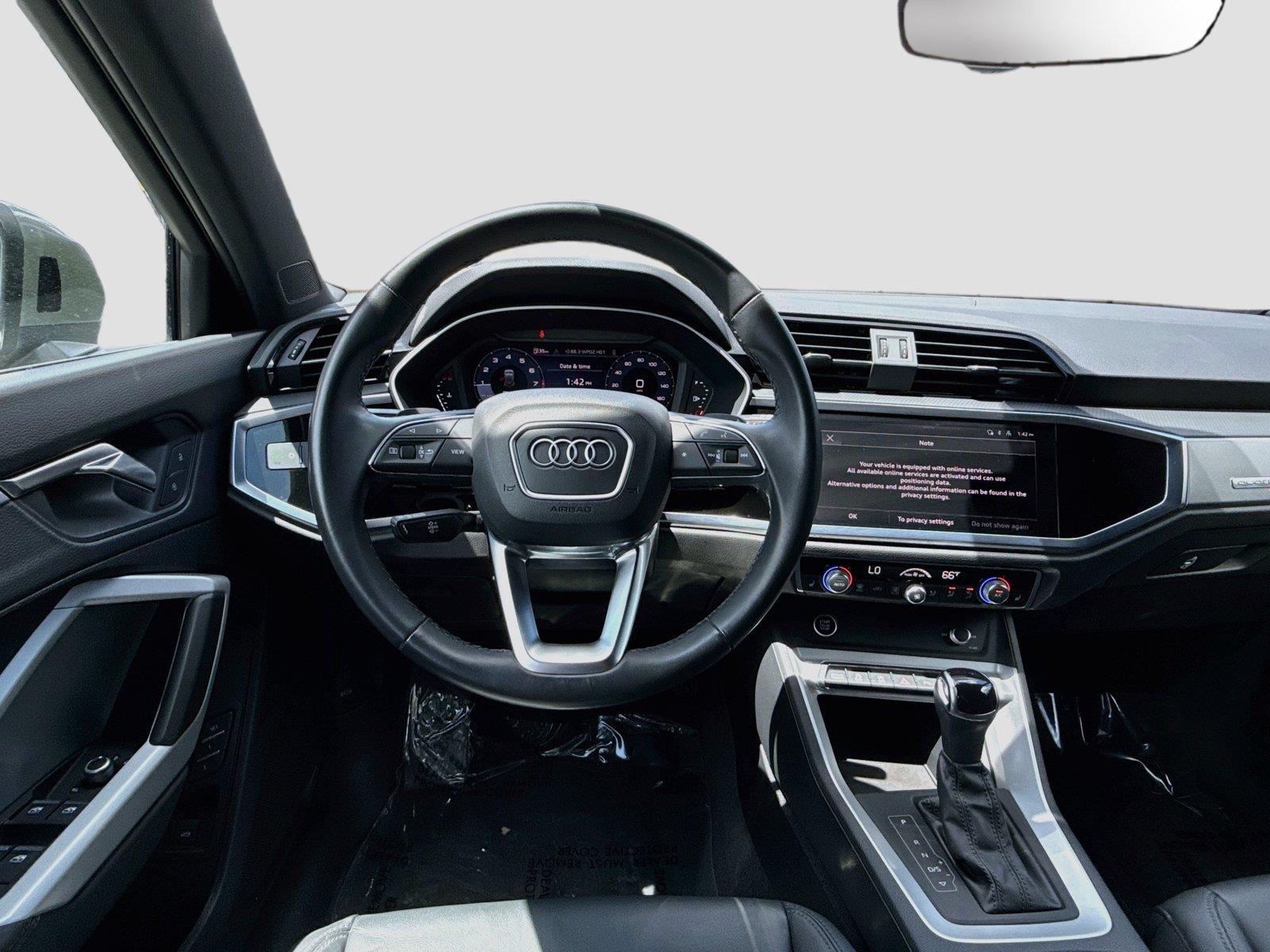 2023 Audi Q3 S line Premium