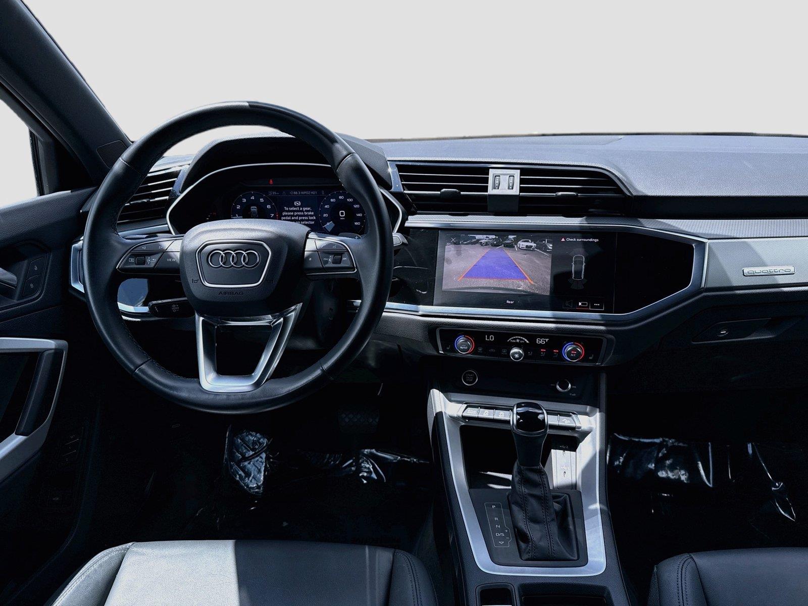 2023 Audi Q3 S line Premium