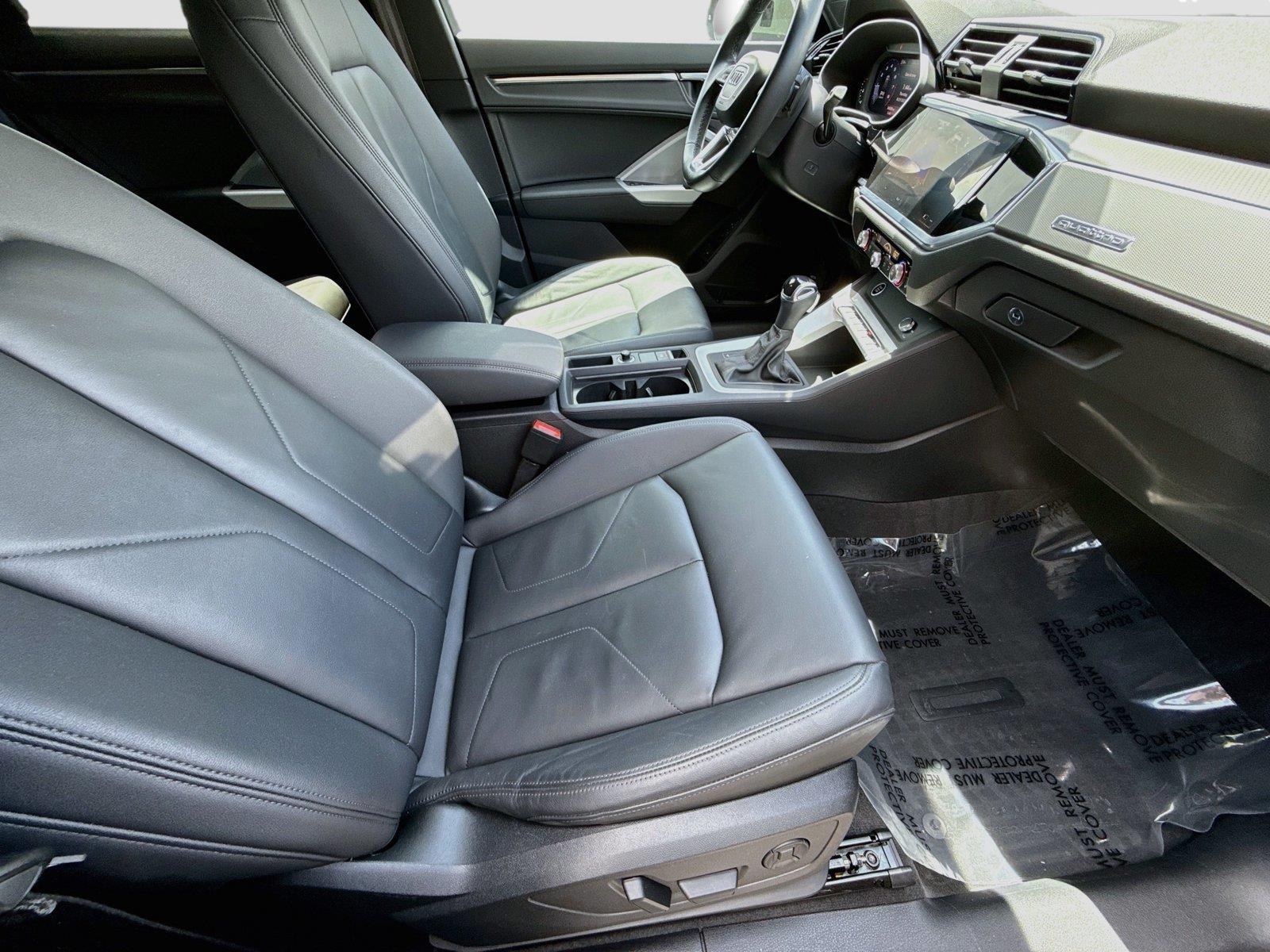2023 Audi Q3 S line Premium