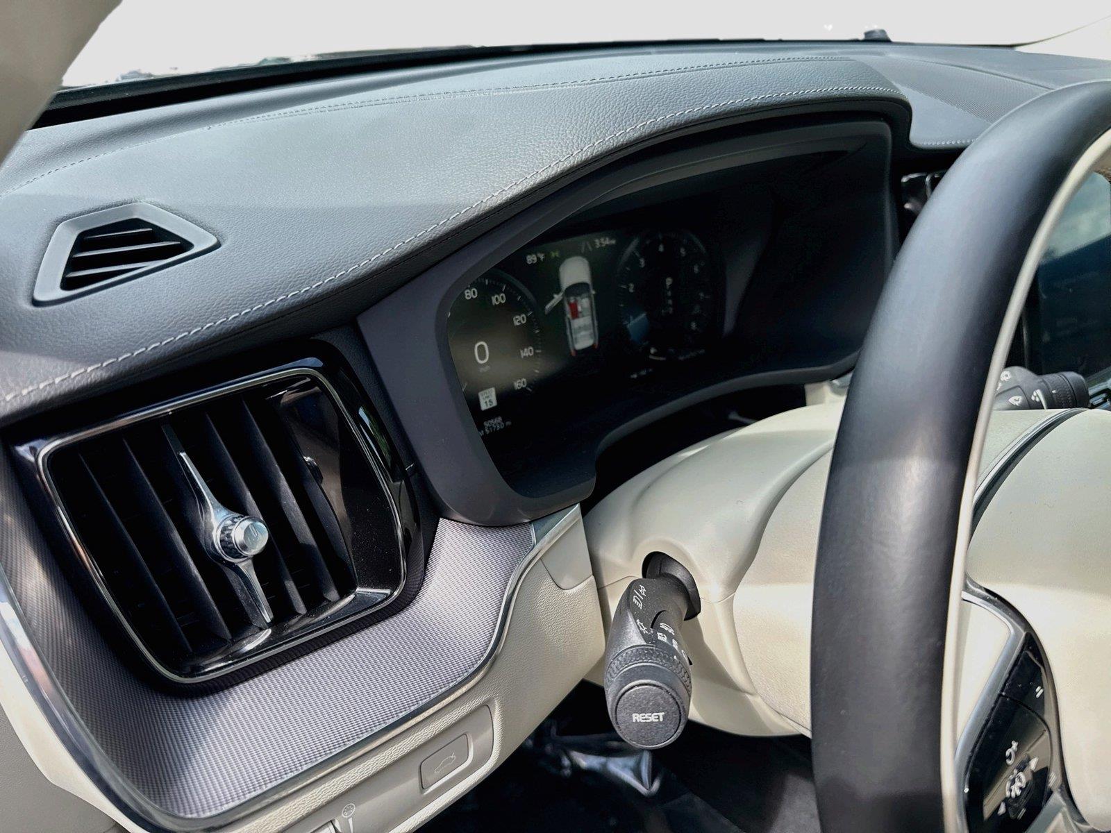2019 Volvo XC60 Inscription