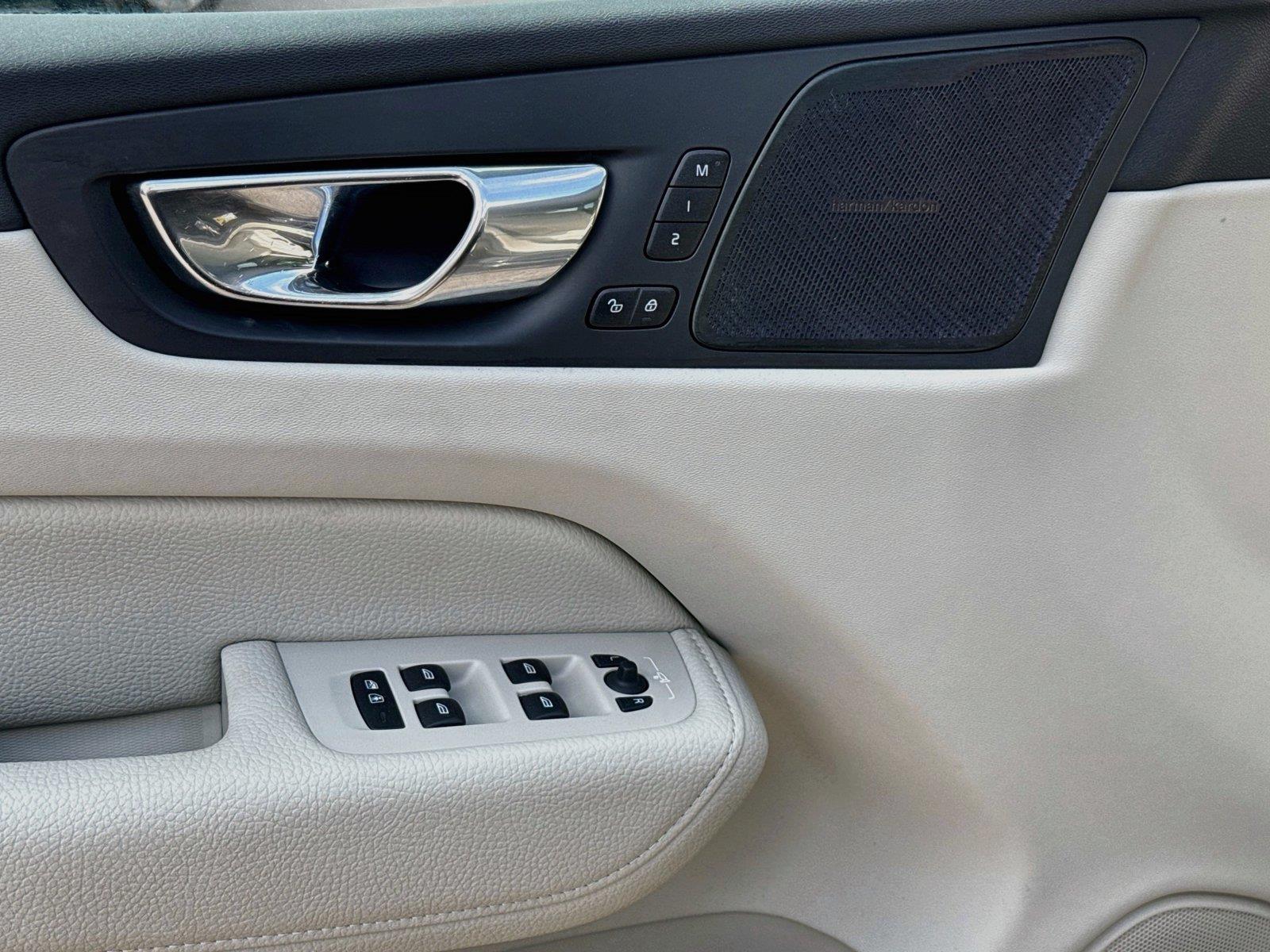 2019 Volvo XC60 Inscription