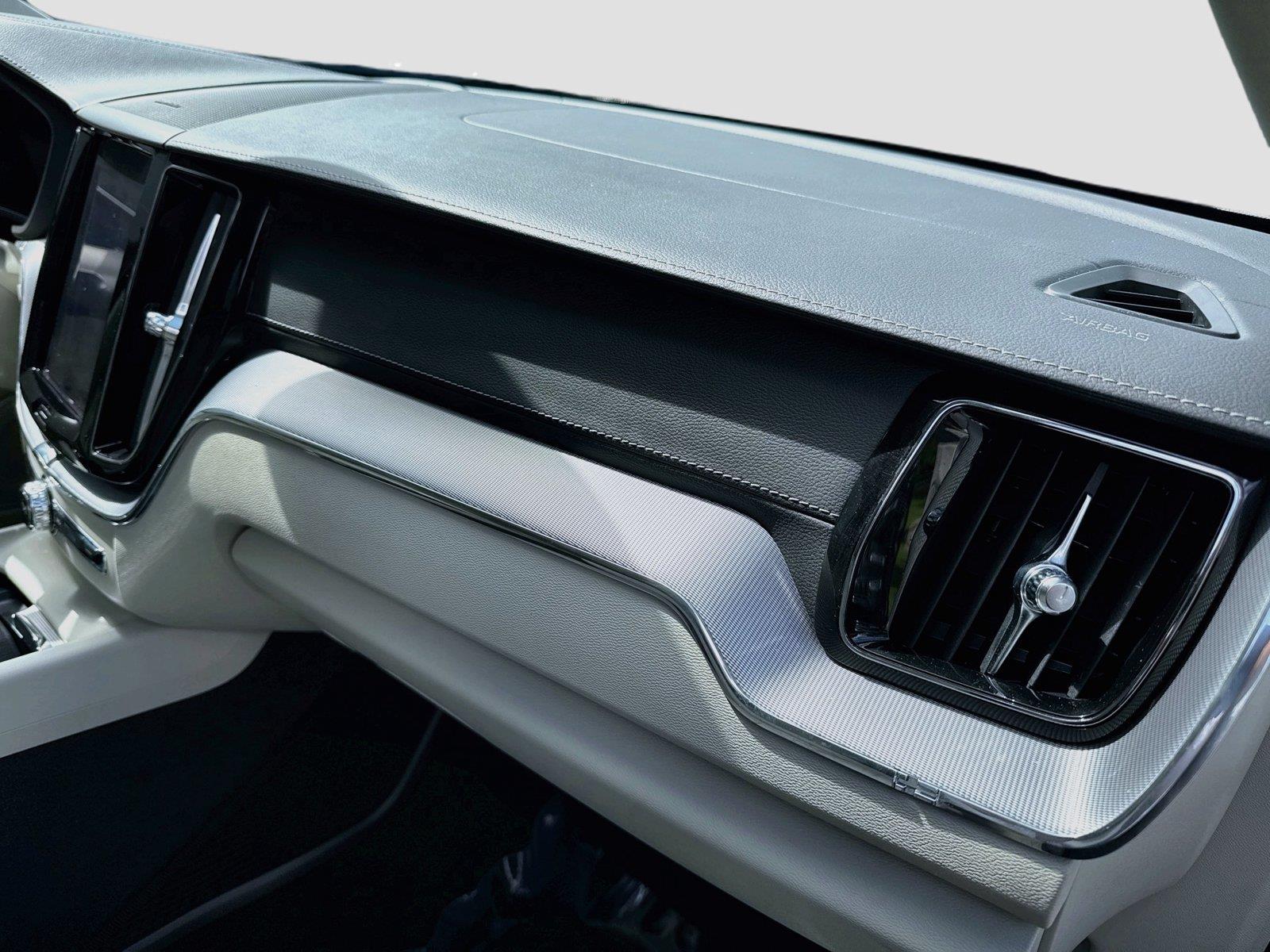 2019 Volvo XC60 Inscription