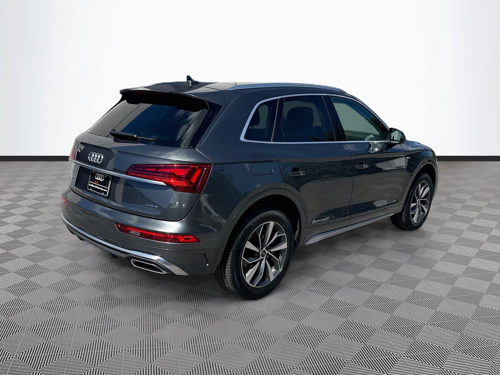 2023 Audi Q5 S line Premium