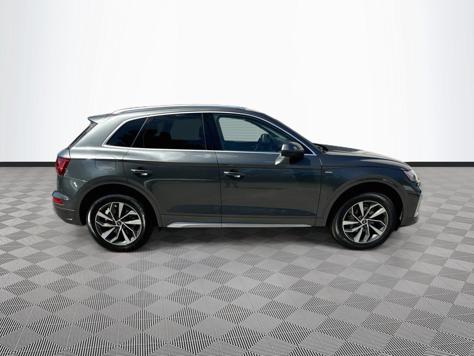2023 Audi Q5 S line Premium