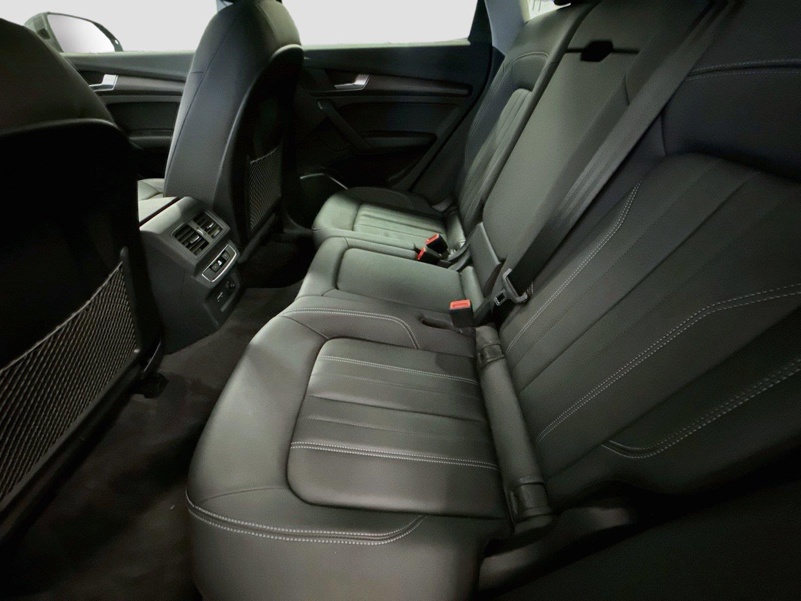 2023 Audi Q5 S line Premium