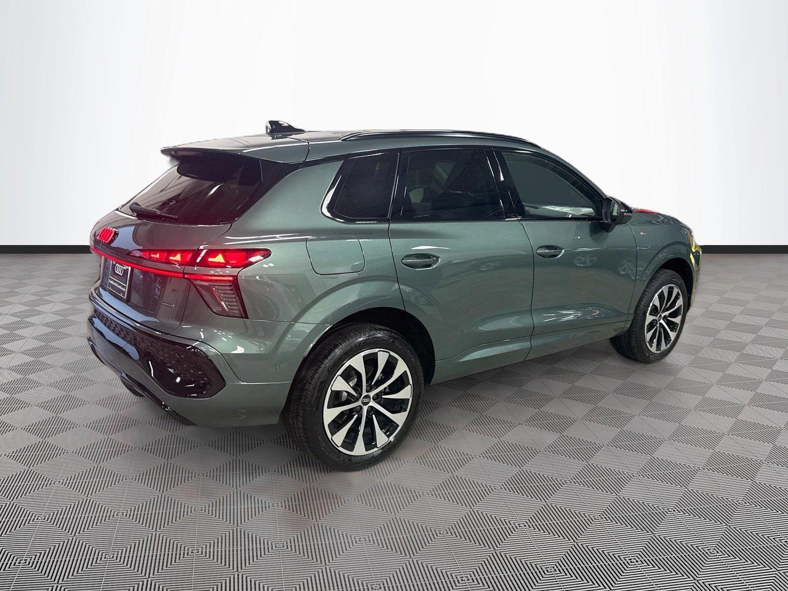 2026 Audi Q3 S line