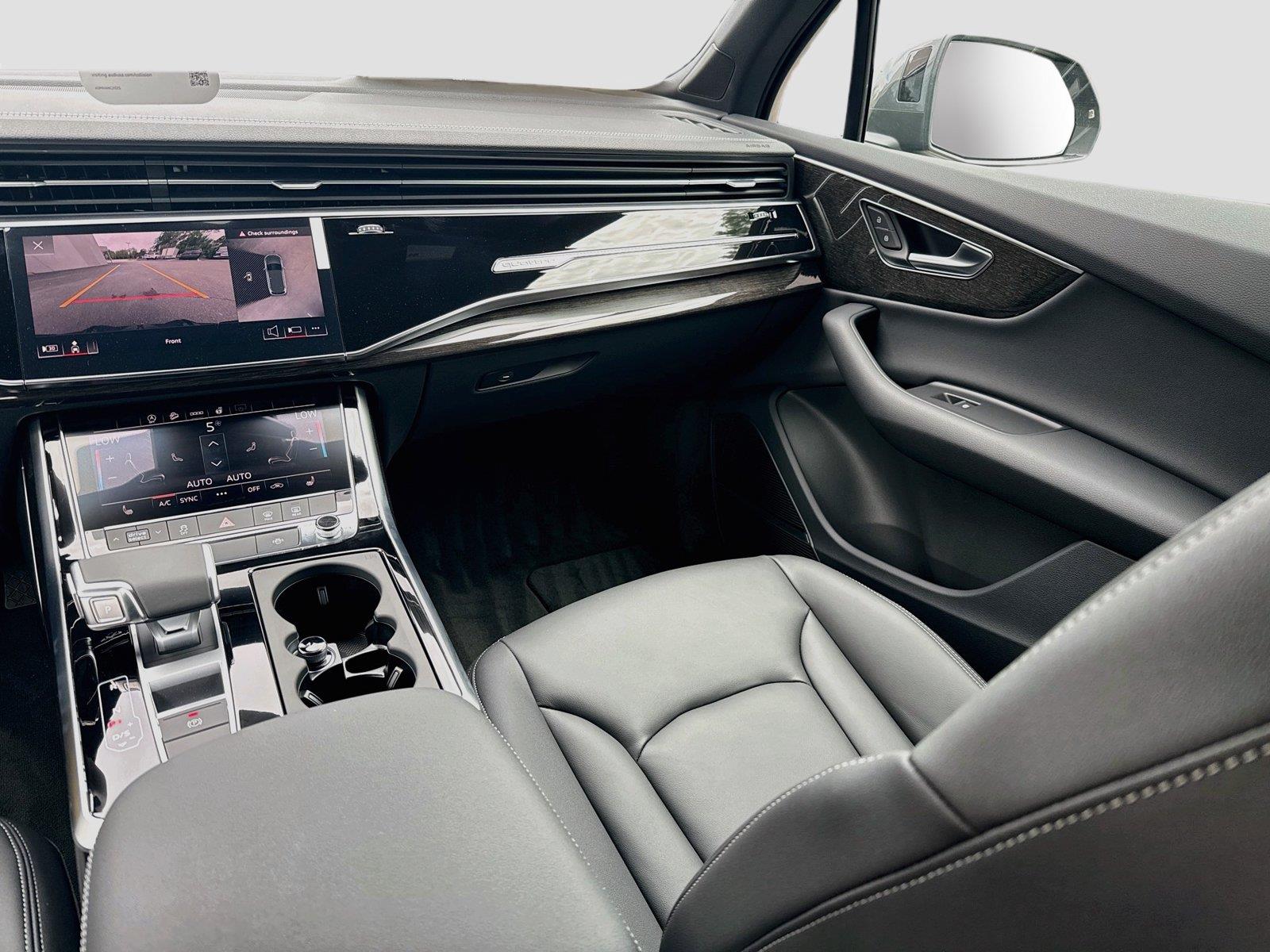 2026 Audi Q7 Premium