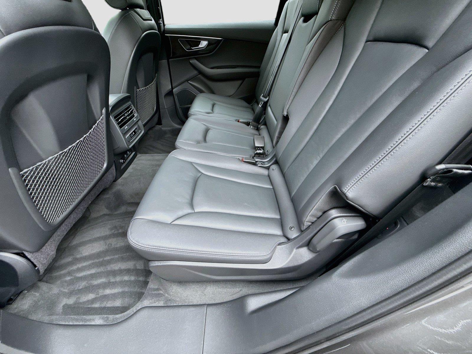 2026 Audi Q7 Premium