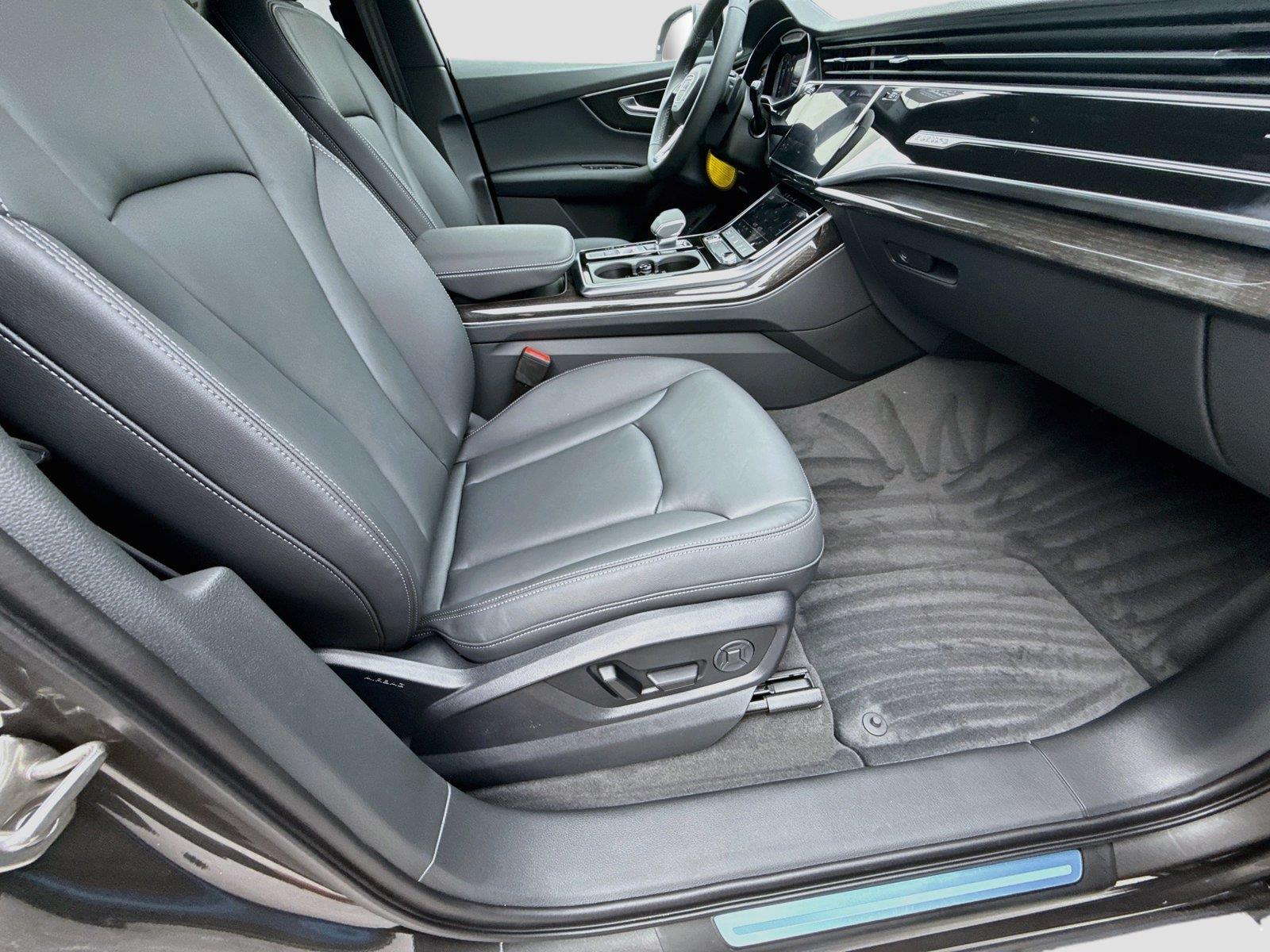 2026 Audi Q7 Premium
