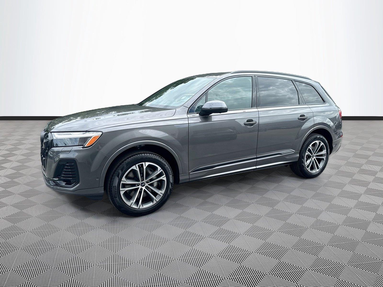2026 Audi Q7 Premium