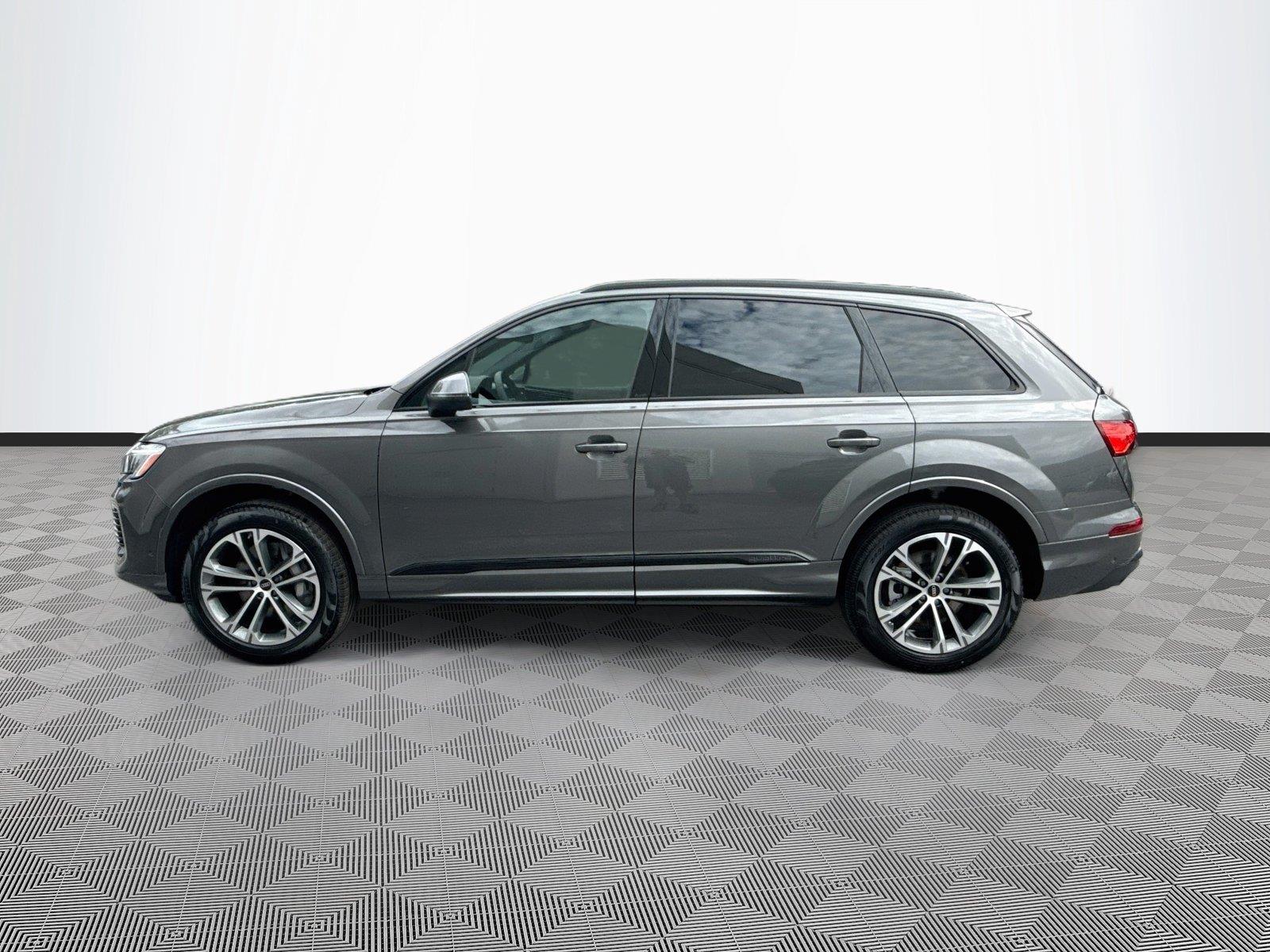 2026 Audi Q7 Premium