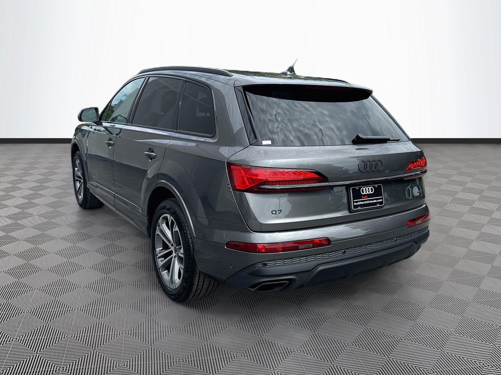 2026 Audi Q7 Premium