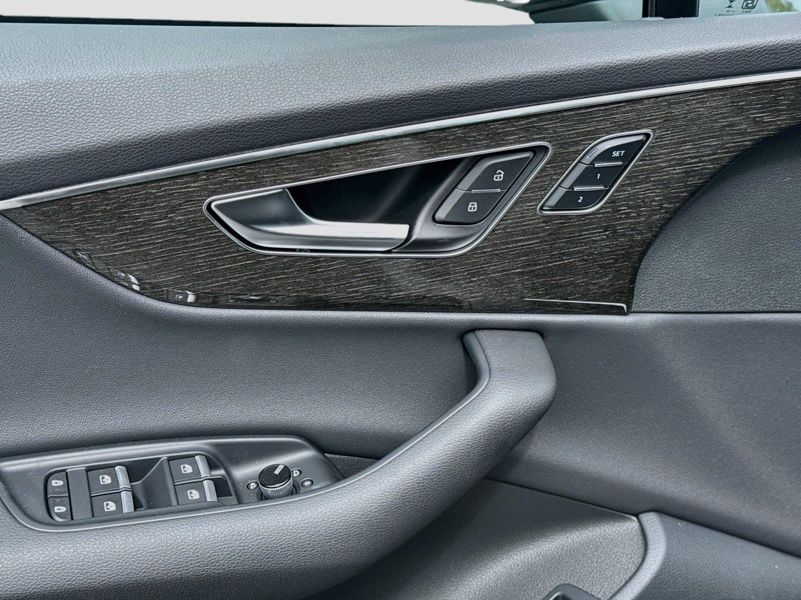 2026 Audi Q7 Premium