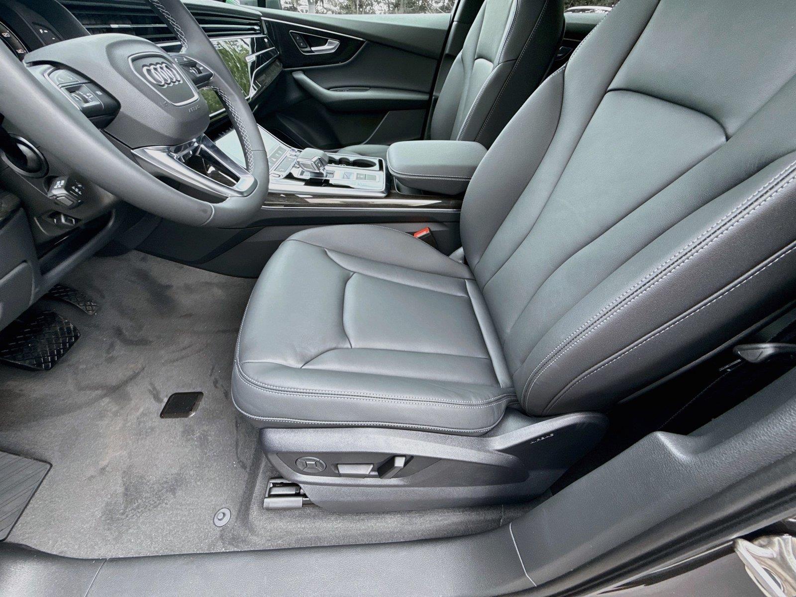 2026 Audi Q7 Premium