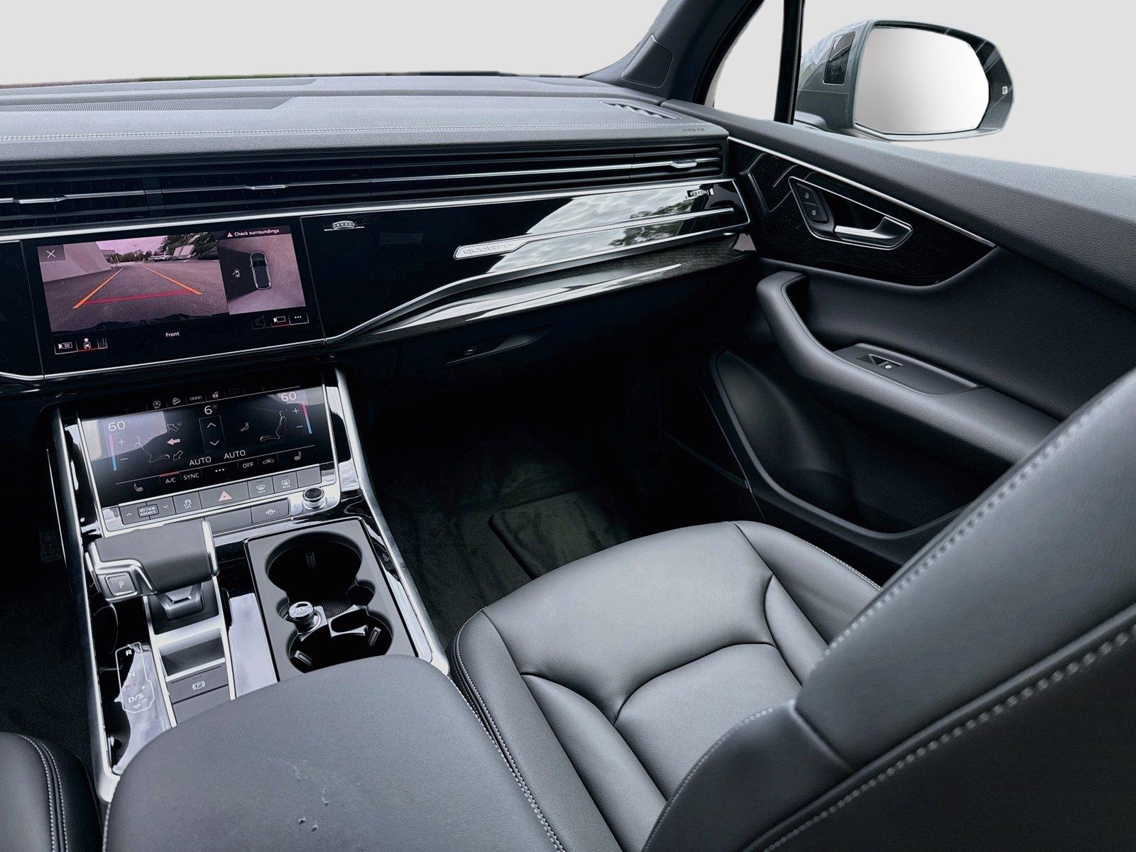 2026 Audi Q7 Premium