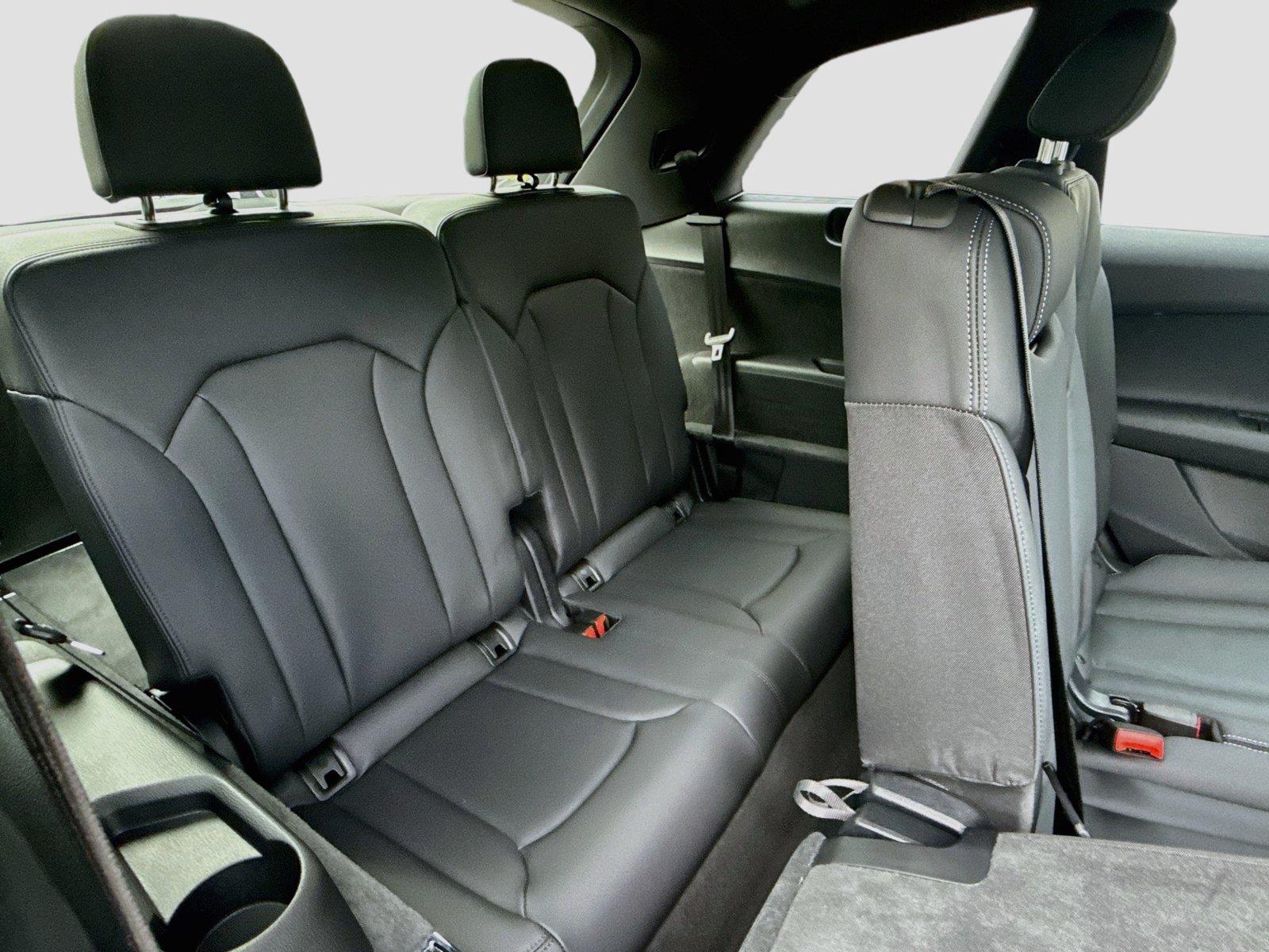 2026 Audi Q7 Premium