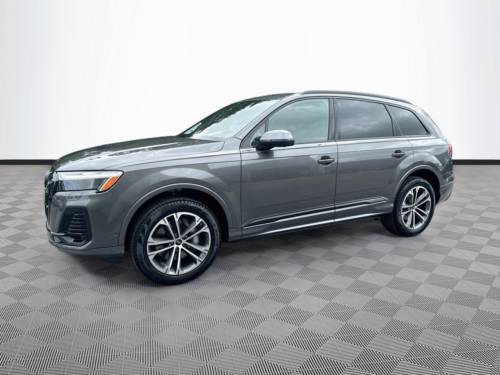 2026 Audi Q7 Premium