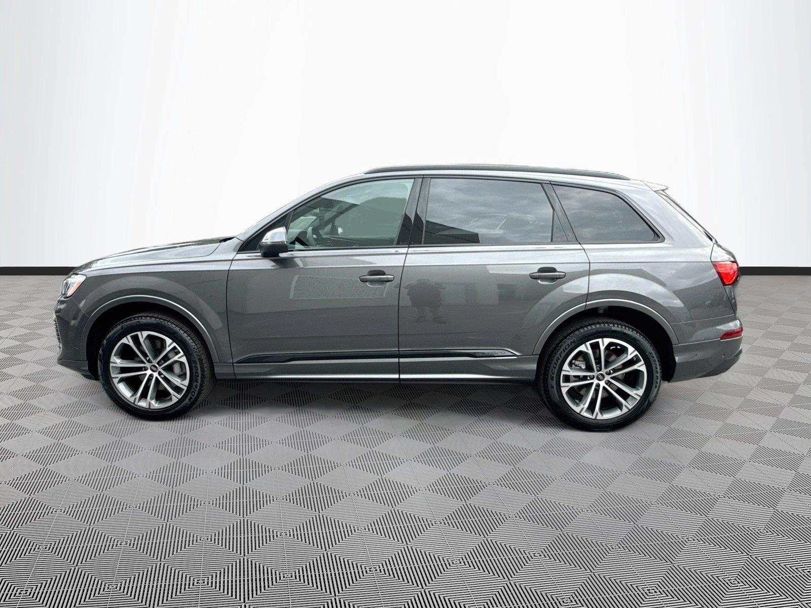 2026 Audi Q7 Premium